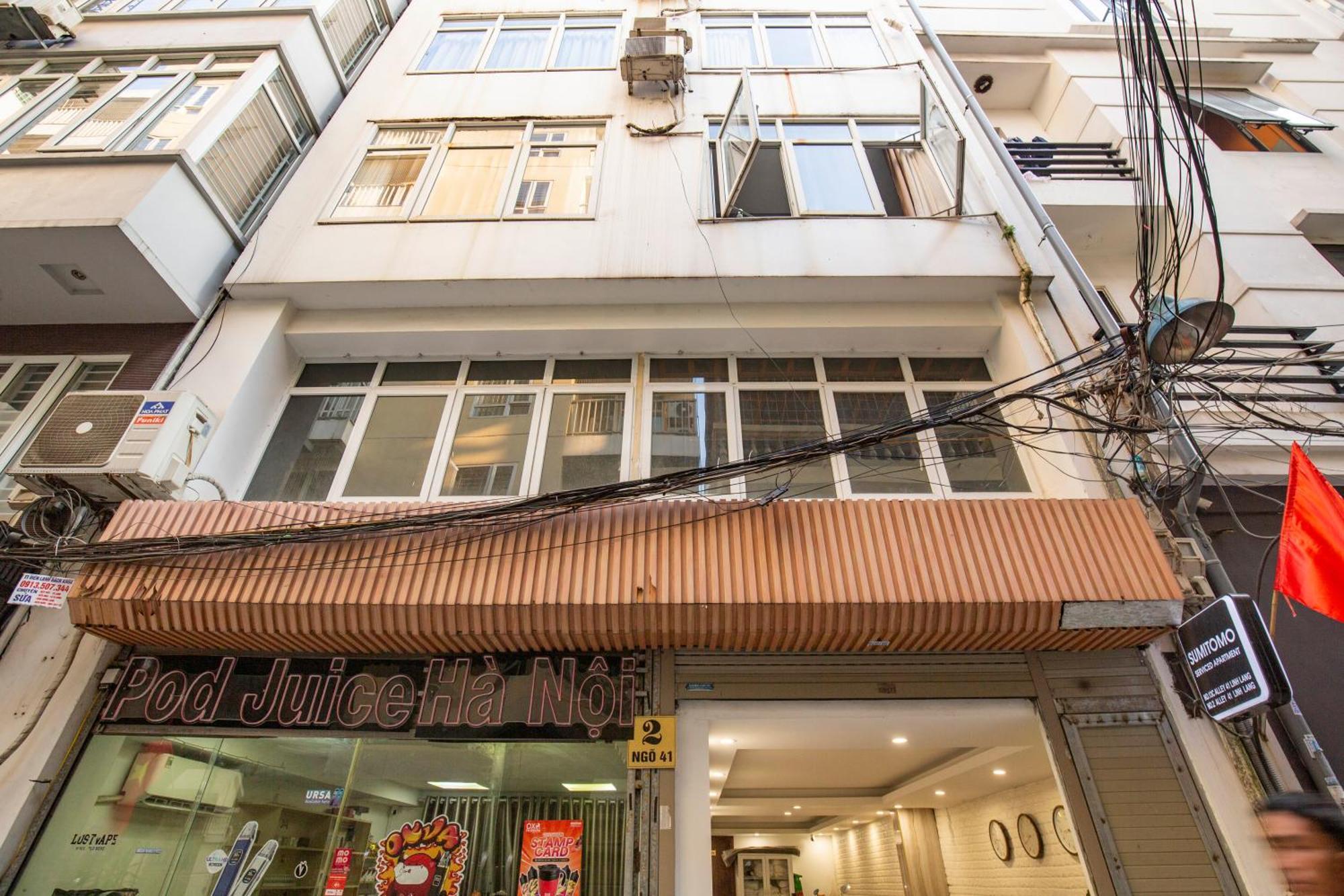 Sumitomo Apartment - Linh Lang Street Hanoi Buitenkant foto