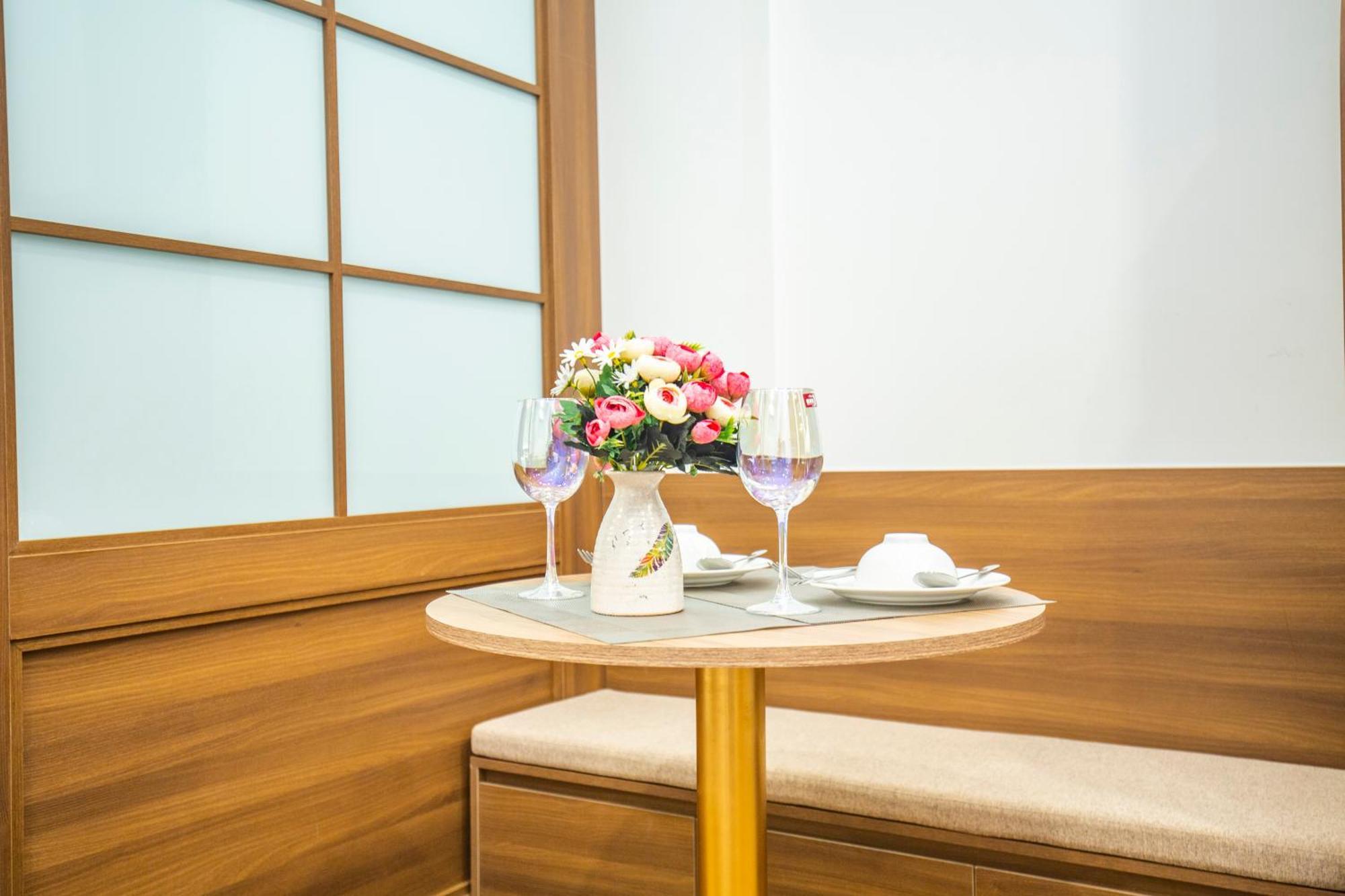 Sumitomo Apartment - Linh Lang Street Hanoi Buitenkant foto